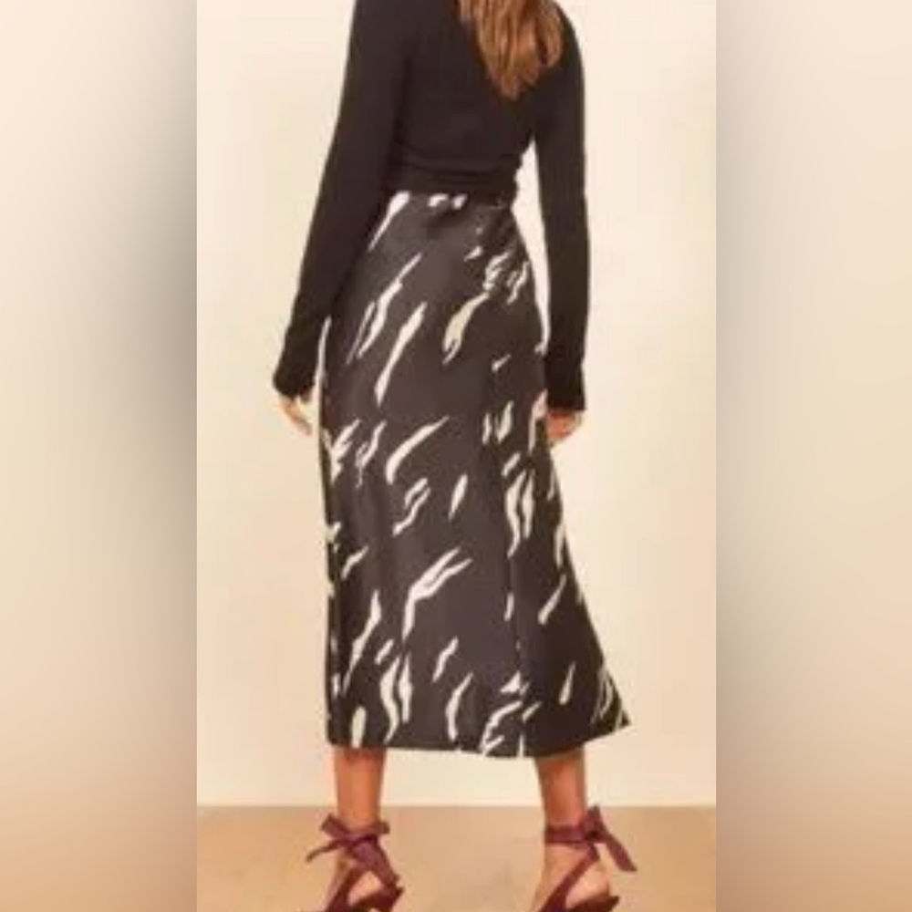 Reformation Pratt 100% Silk Midi Skirt Black White Pattern Women’s Size 0